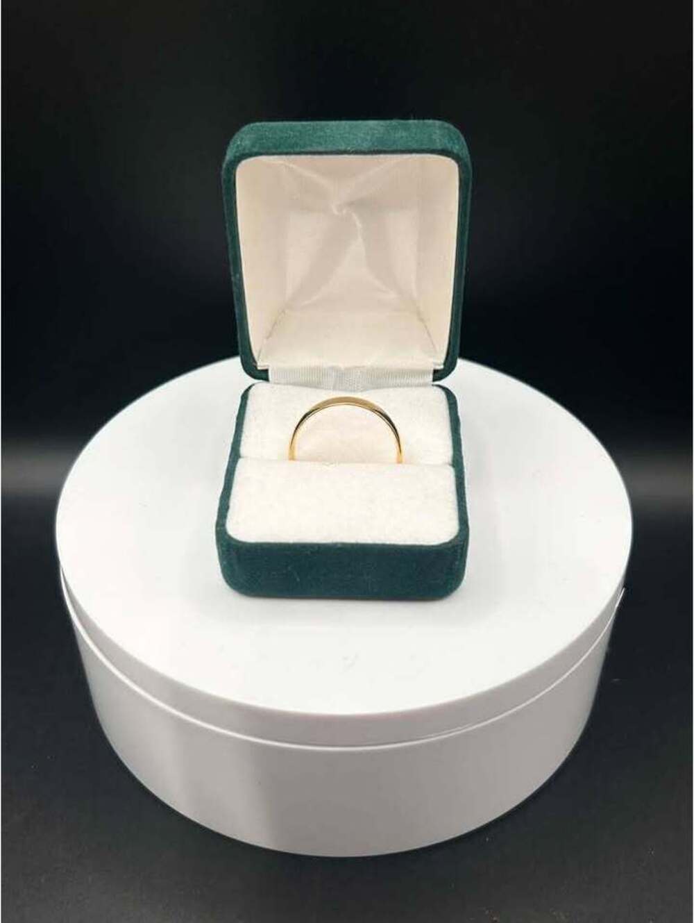 10k Yellow Gold Band